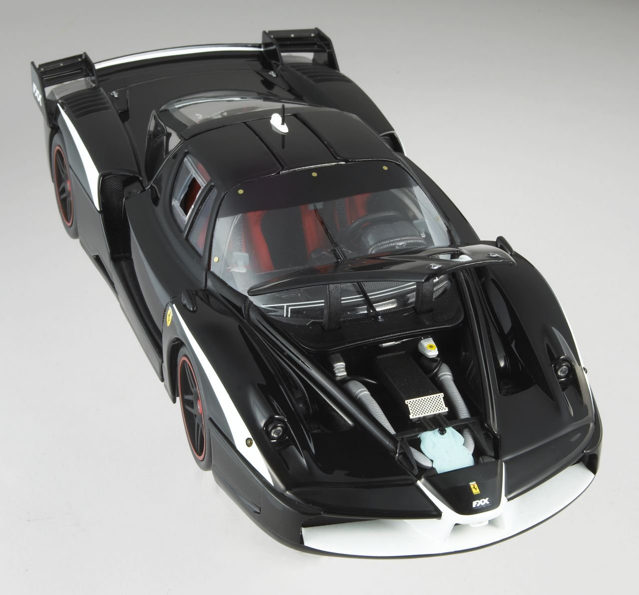 Amazon.co.jp: MATTEL DL 1/18 フェラーリFXX evoluzione (ブラック